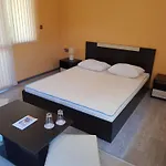 еко 샬레
